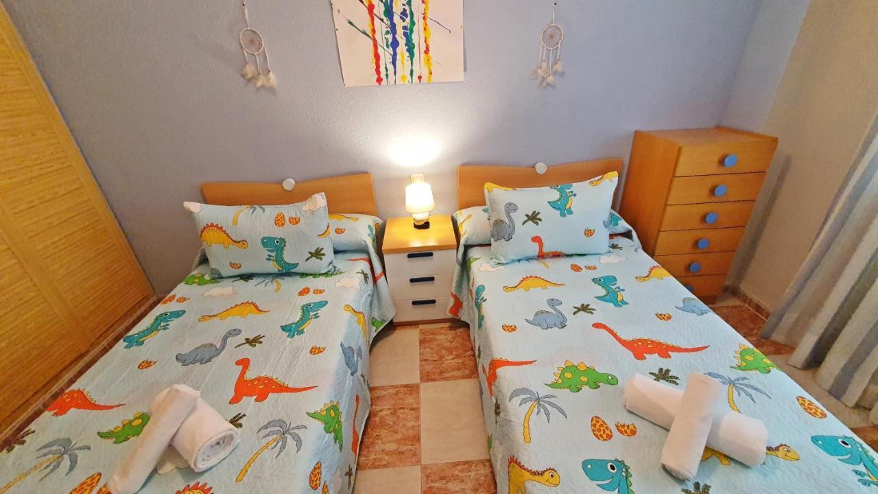 Les Gavines - Miramar Alquiler Solo Familias Apartment Bagian luar foto